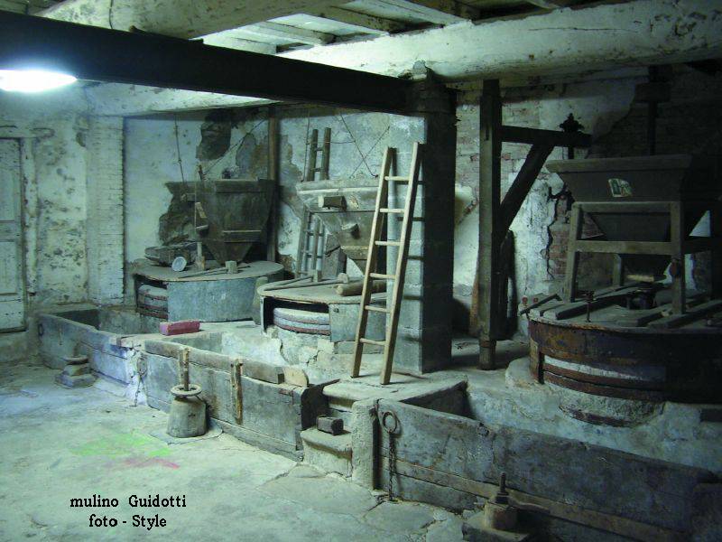  Image name: 00_7-mulino.jpg 
 width: 800 pixel 
 height: 600 pixel 
 Size: 86532 bytes 
 Click to enlarge 